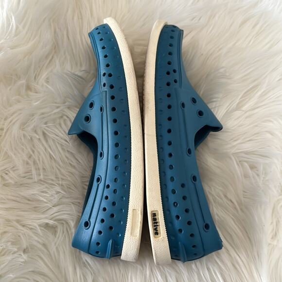Native | Blue Howard Loafer Size 5 (Men)/7 (Women) - Picture 9 of 13